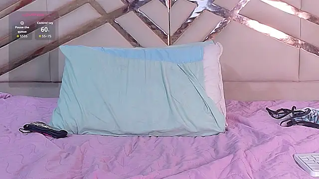 shyblacksweetiee webcam
