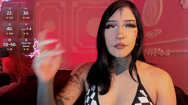 Kat_VonDe live cam on StripChat
