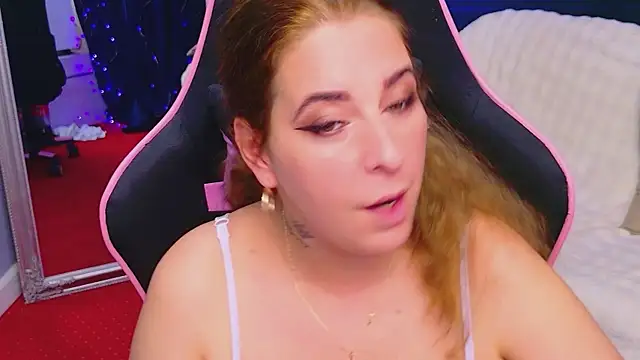 KarinaNoir webcam