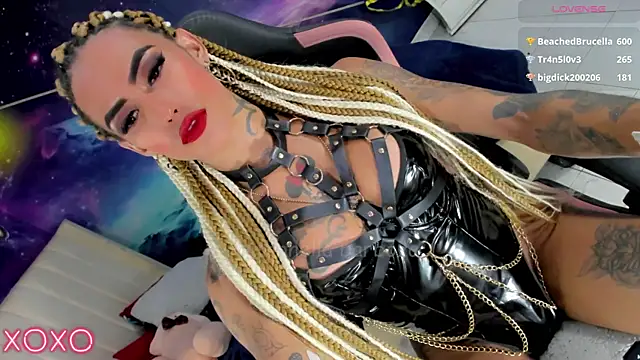 Nella_Dolls webcam