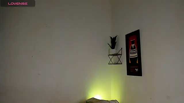 adriannyp_1 webcam