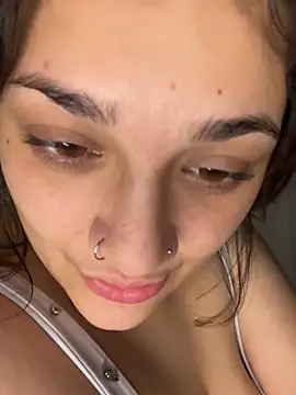 treasurebabii webcam