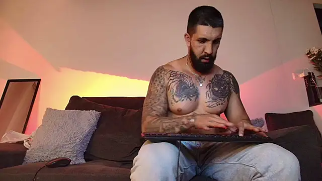 Alyssa_and_DAngelo webcam
