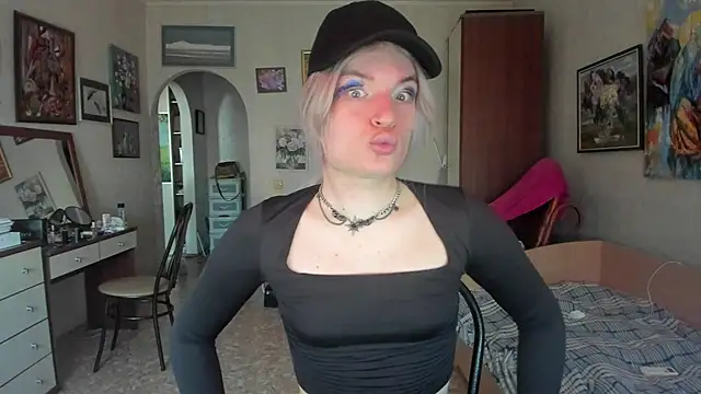milliKira006 webcam