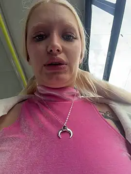 Elfi_InPublic webcam
