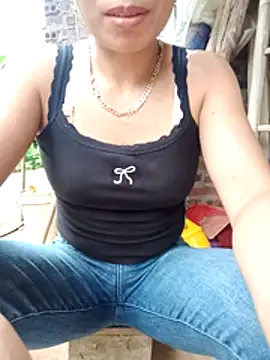 Bella-lynlyn webcam