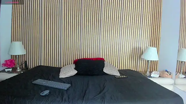 Caitlynn_ webcam