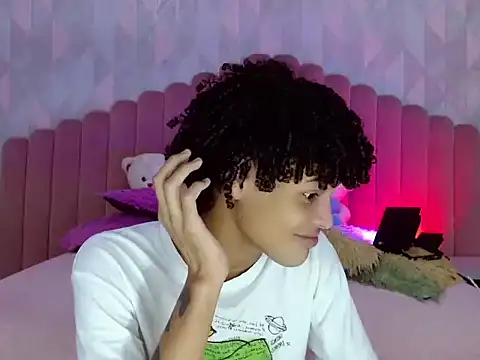 MatewHottxxx webcam