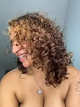Scarleth_444 webcam