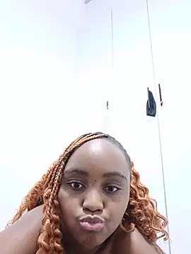 Prettyval77 webcam