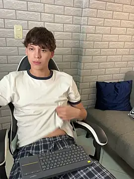 Nicola_hard webcam