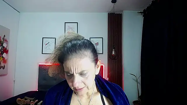 sasi_luna webcam
