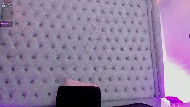 Willow_Levine webcam