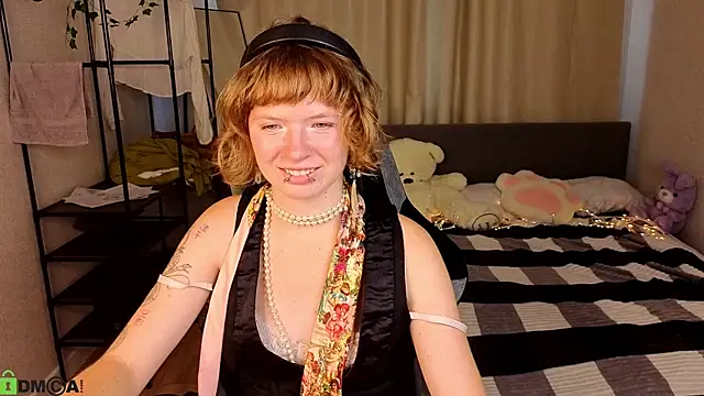 VioletDesiree webcam