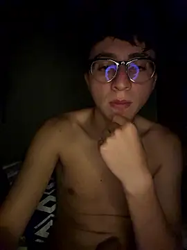 CamiRojas_boy webcam