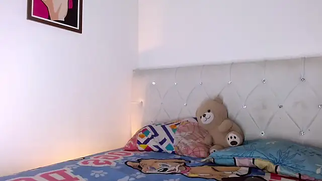 Angel_foxc13 webcam
