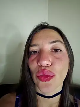 loveuu-bae webcam