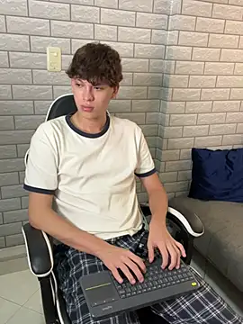 Nicola_hard webcam