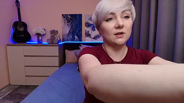 BlondPearl webcam