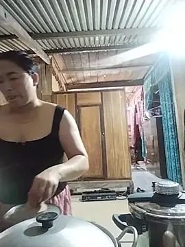 Lily_Trinh webcam