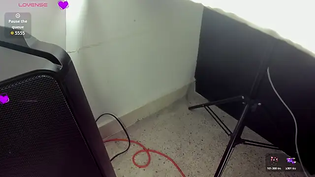 Miia_Deluxe webcam