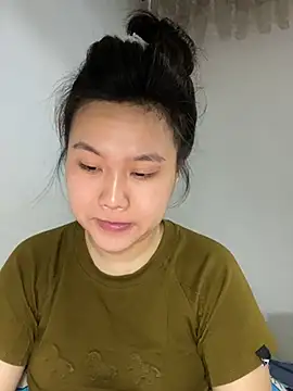 Almira6868 webcam