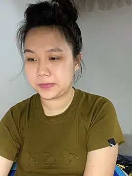 Almira6868 webcam