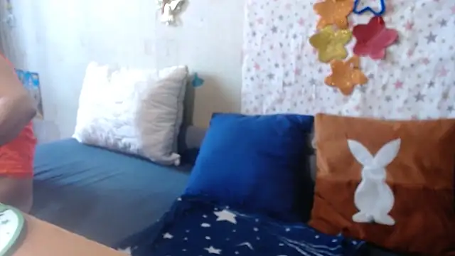 QueenLana webcam
