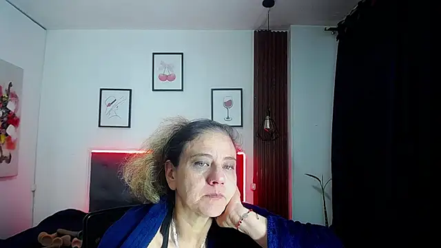 sasi_luna live cam on StripChat