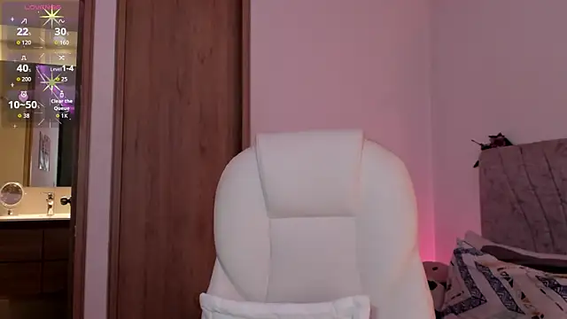 ivyJanne live cam on StripChat