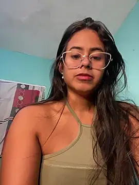 lucirganaxxx webcam