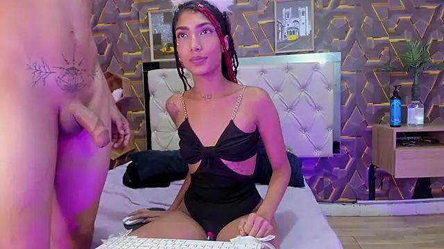 Charlotte_Bunny420 webcam