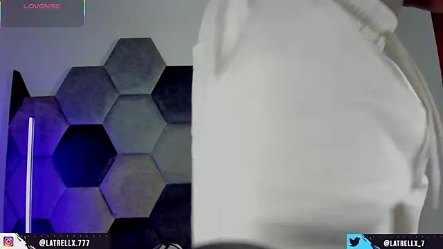 Latrellx7 webcam