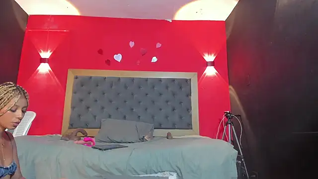 YayaHilton webcam