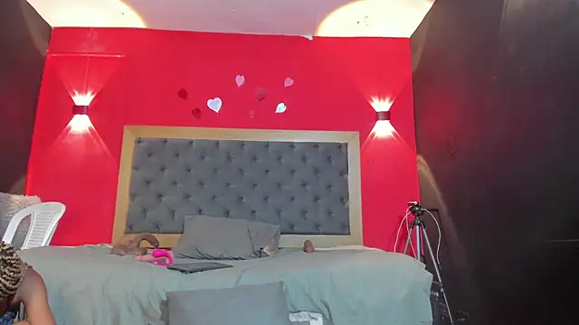 YayaHilton webcam
