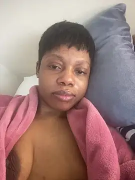 NAUGHTYSHALOTXX webcam