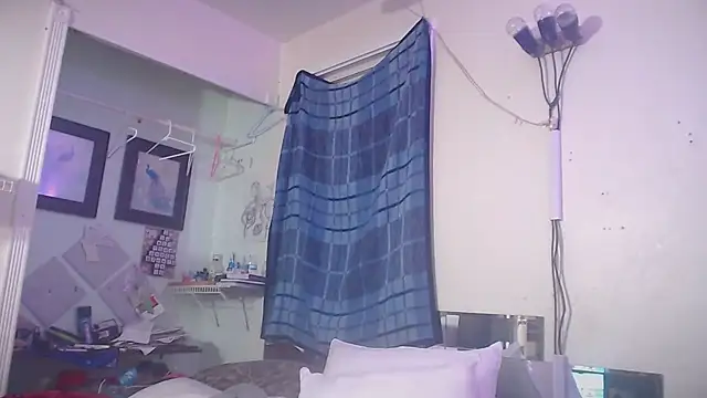Fr4nk1eFFuxxx webcam