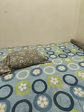 Cute_Kritika webcam