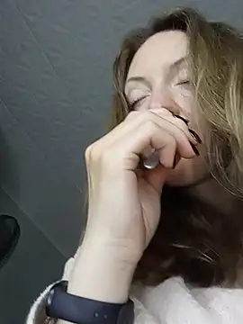 KattyLuuu webcam