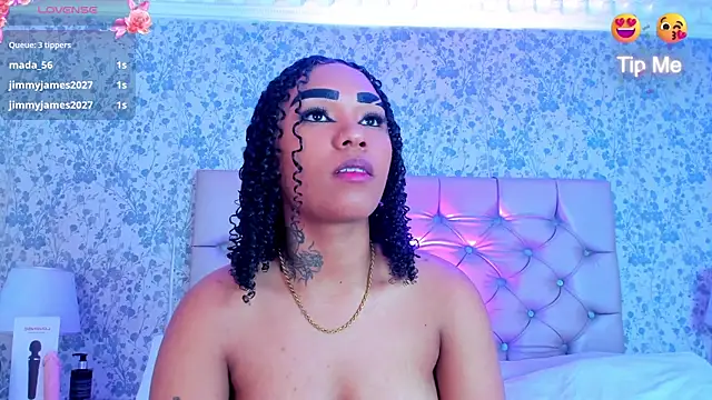 SkylerBloomm webcam