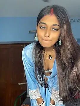 Sweet-priyaa webcam