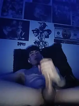 XxxboyplayxxX webcam