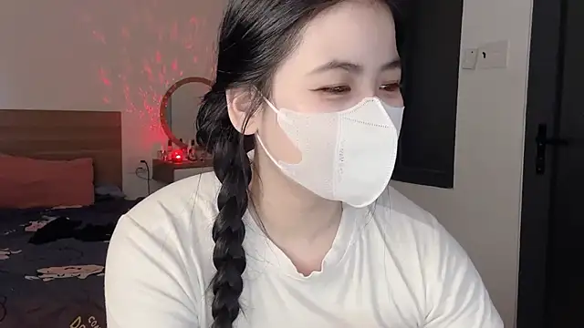 Elly_Lynh webcam
