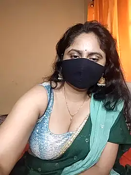 Sravvi499 webcam