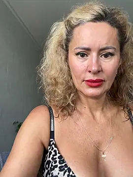 Tania201243 webcam