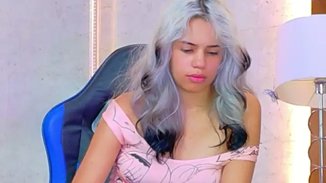 AlanaHouston webcam