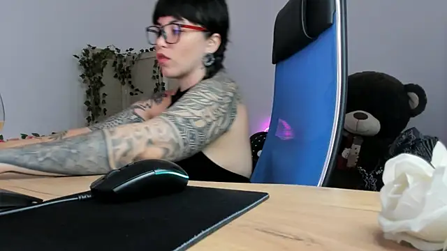 NeoGeisha webcam