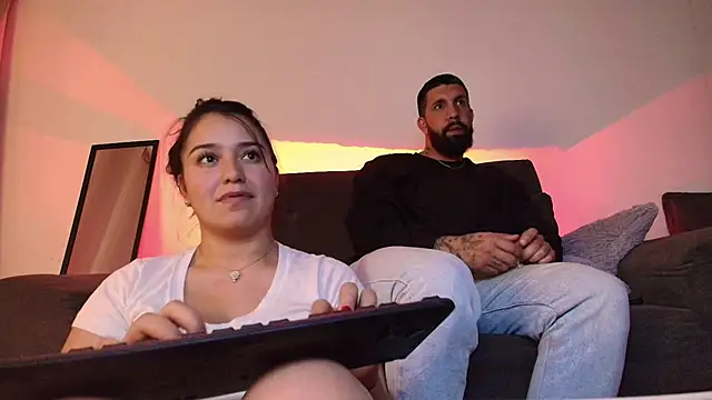 Alyssa_and_DAngelo webcam