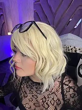 lya_nekko_ webcam