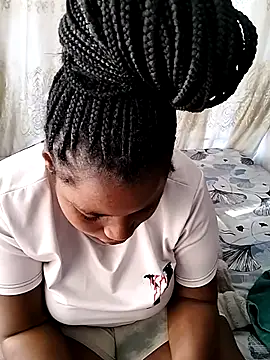 JuicyHoney_01 webcam